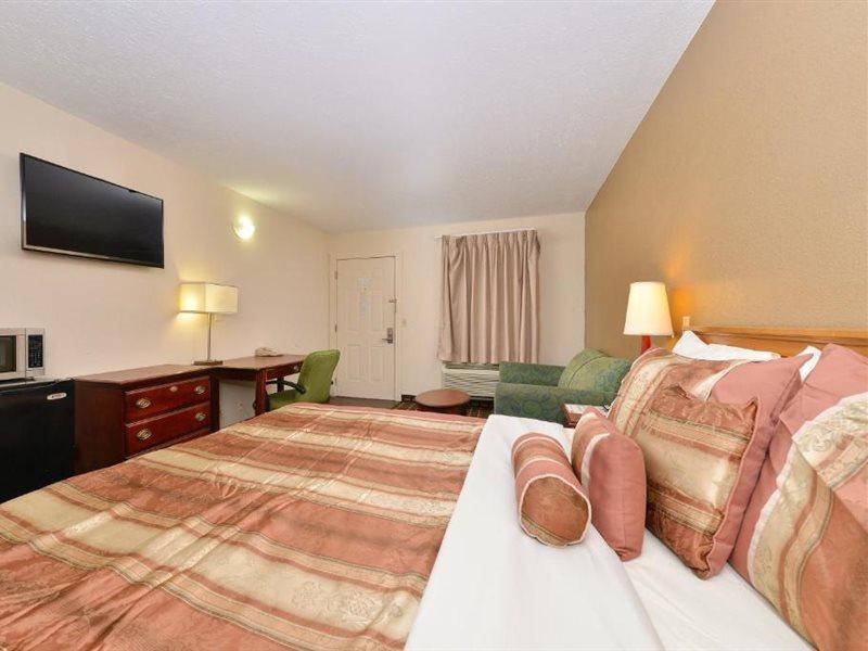 Rodeway Inn Нашвілл Екстер'єр фото